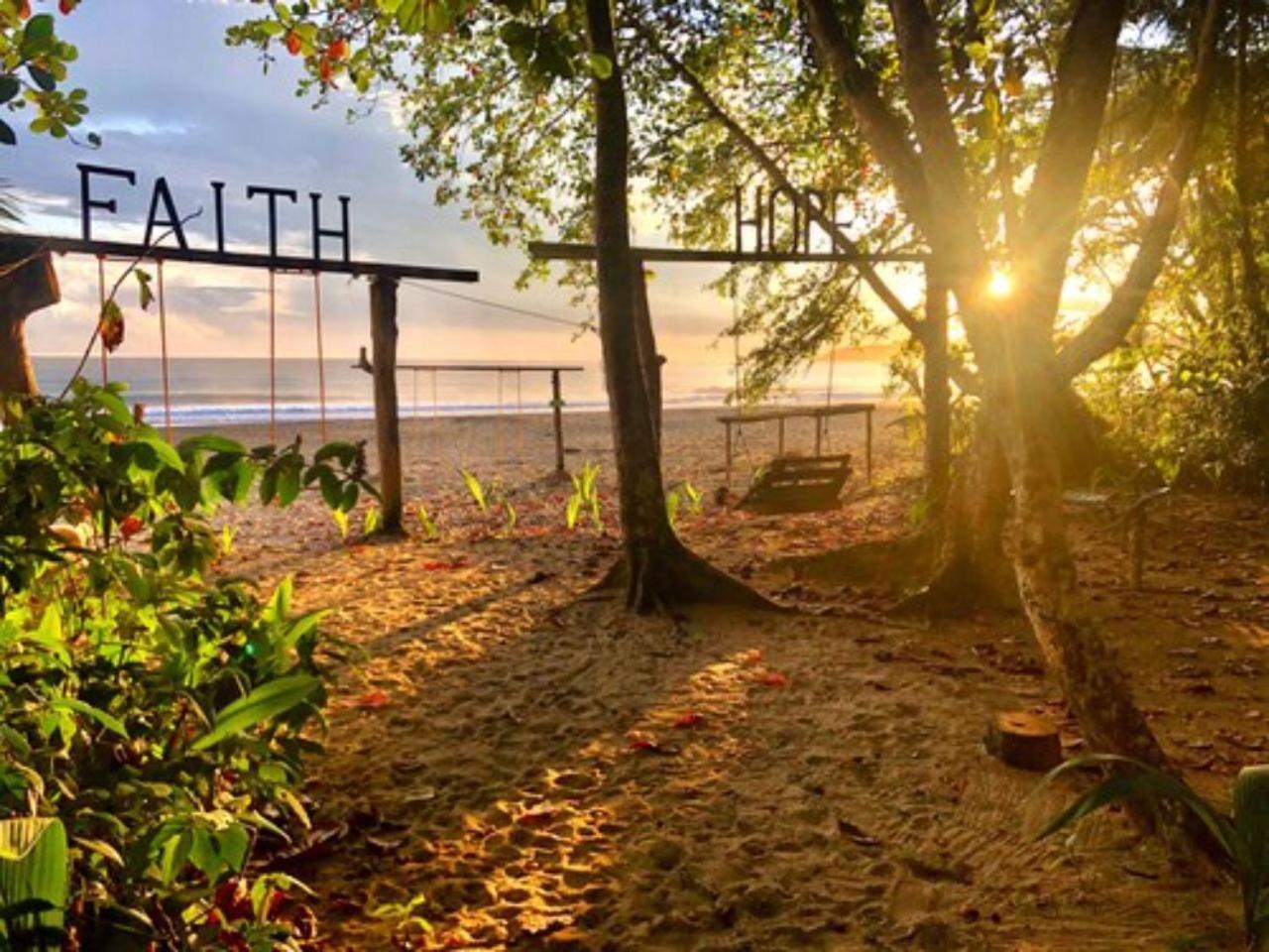 Faith Glamping Dome Costa Rica Hotel Manzanillo  Eksteriør billede